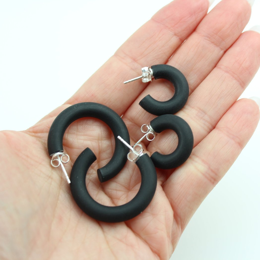 Mini Candy Hoops | Espresso Schwarz - Atelier Anda