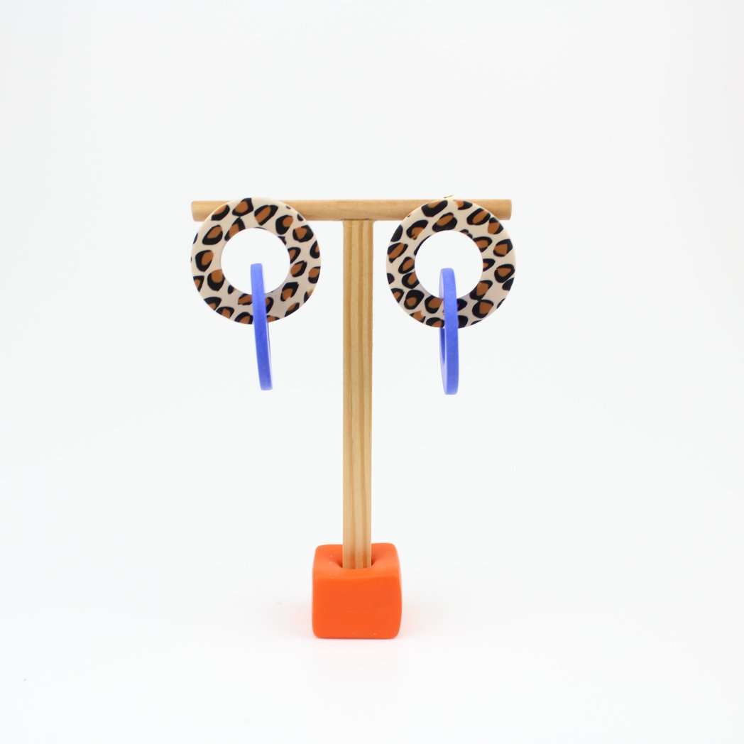 Loops | leo & dunkelblau - Atelier Anda