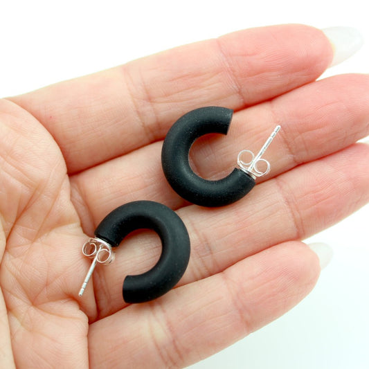 Mini Candy Hoops | Espresso Schwarz - Atelier Anda