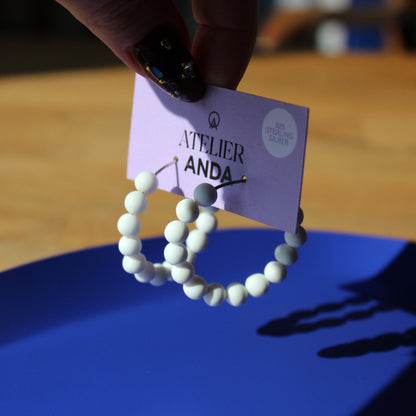 Creolen mit weißen Perlen - große Version