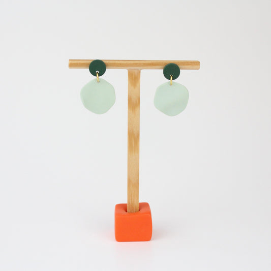 Colorblock Ohrringe – dunkelgrün & salbeigrün