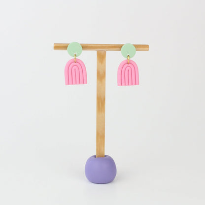 Colorblock Ohrringe – Mini Archie Ohrringe – grün & pink