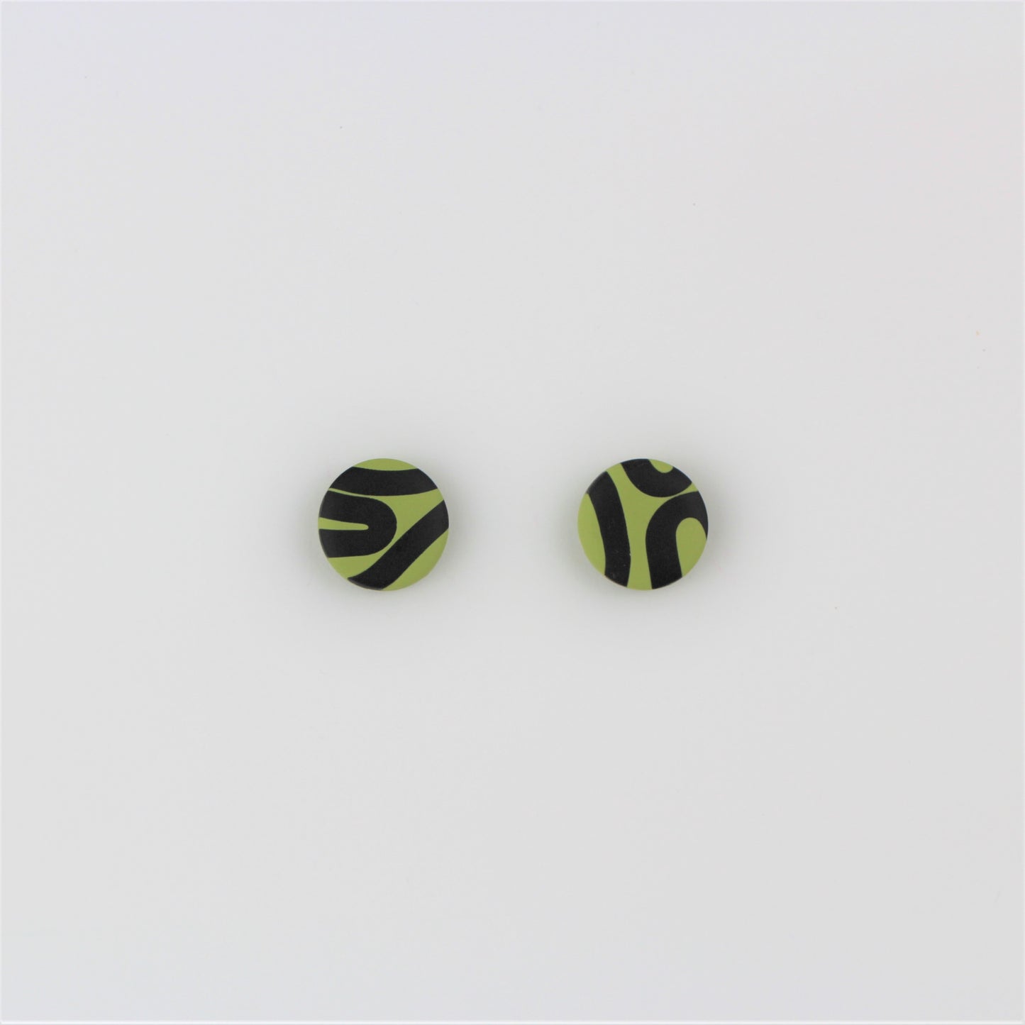 Ohrstecker | grün & schwarz - Atelier Anda