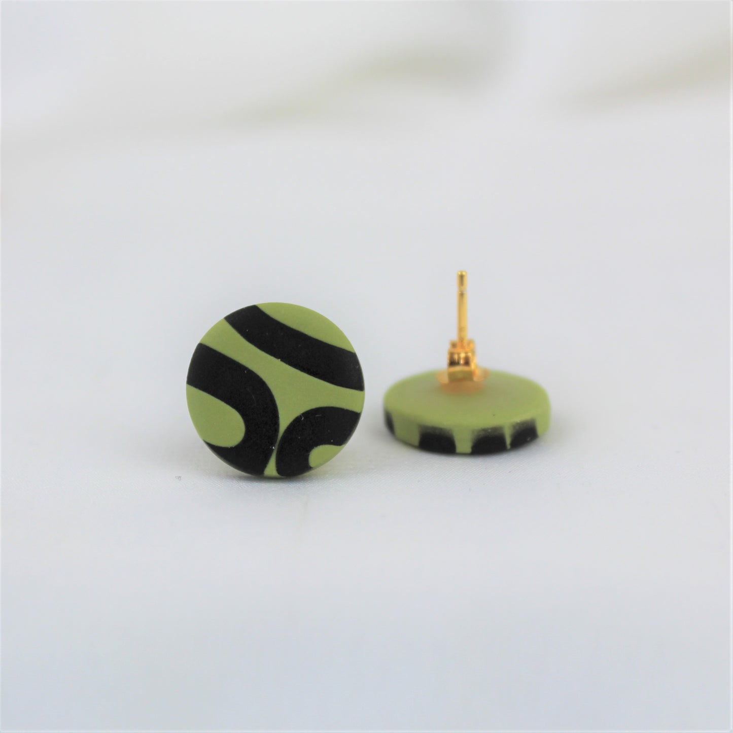 Ohrstecker | grün & schwarz - Atelier Anda